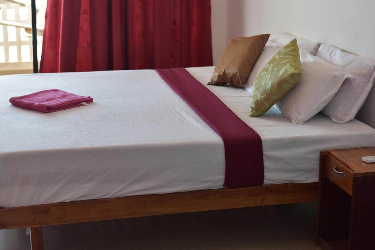 Packbag Beach Hotel Kovalam Exterior photo