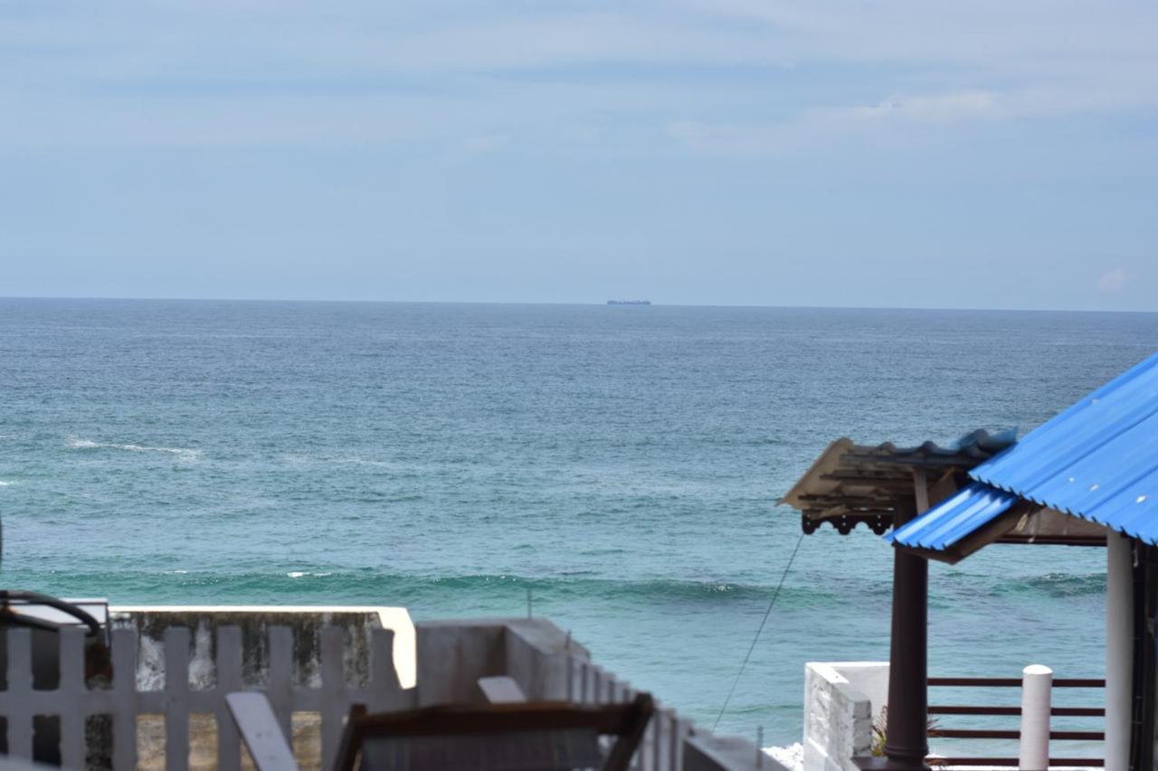 Packbag Beach Hotel Kovalam Exterior photo