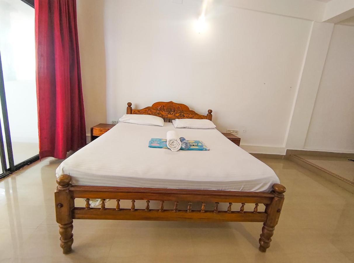 Packbag Beach Hotel Kovalam Exterior photo