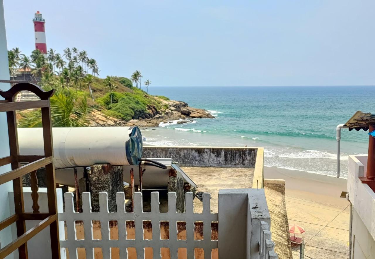 Packbag Beach Hotel Kovalam Exterior photo